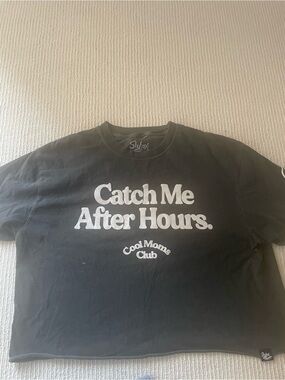 Catch Me After Hours Black Graphic Tee womens size large b27